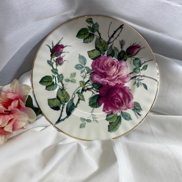 Roy Kirkham English Rose salad plate bone China 8” D - Picture 1 of 10